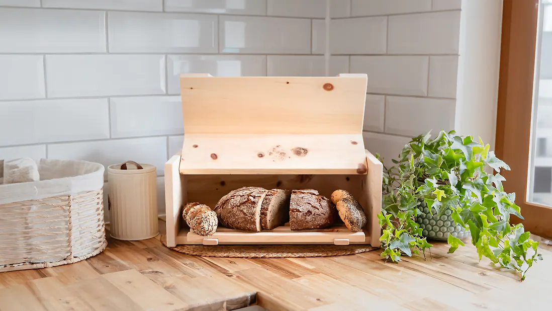 ZirbenBrotkasten | 2-teilig (Brotkasten + Ablagegitter) | Maße: 450x250x180mm