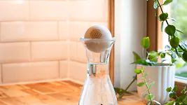 Zirbenkugel (7cm) "Blume des Lebens" + Wasserkaraffe Misura (1 Liter)