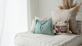 Gr&uuml;nes Zirbenkissen (22x34cm) - 100% Baumwolle + ZirbenW&uuml;rfel Set