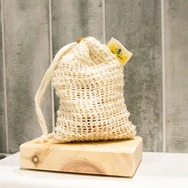 Zirbenseife im Sisal-Sackerl | Naturseife mit Bienenwachs + Zirbe | 60g