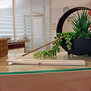 R&auml;ucherst&auml;bchenhalter aus Zirbe mit Profi-Winkel | f&uuml;r R&auml;ucherst&auml;bchen als Ha...