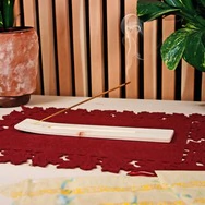 R&auml;ucherst&auml;bchenhalter aus Zirbe mit Profi-Winkel | f&uuml;r R&auml;ucherst&auml;bchen als Ha...